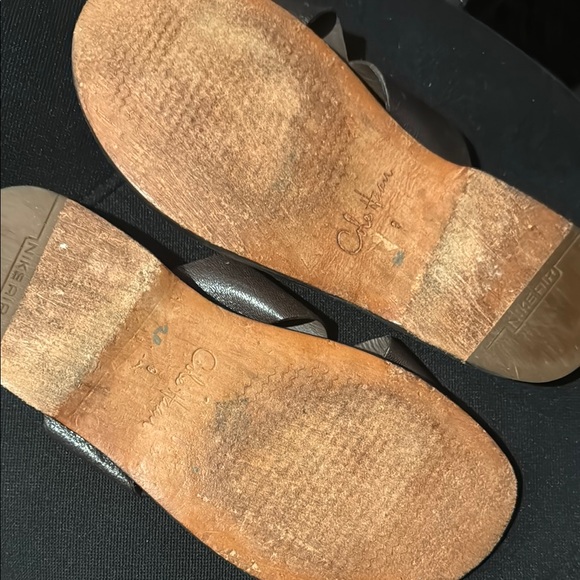 Calvin Klein Brown Leather Sandals with Open-Toe Design - Picture 3 of 4